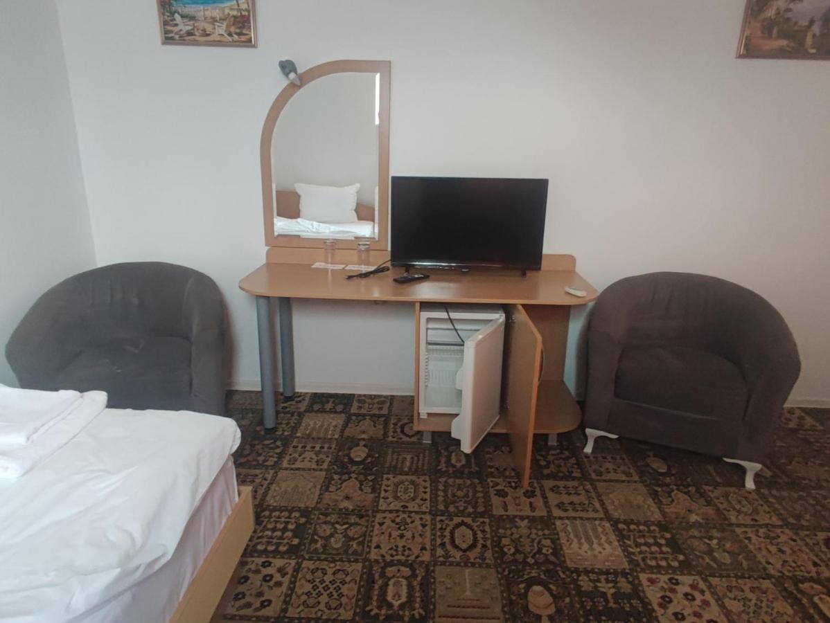 Кианти Otel Kŭrdzhali Dış mekan fotoğraf