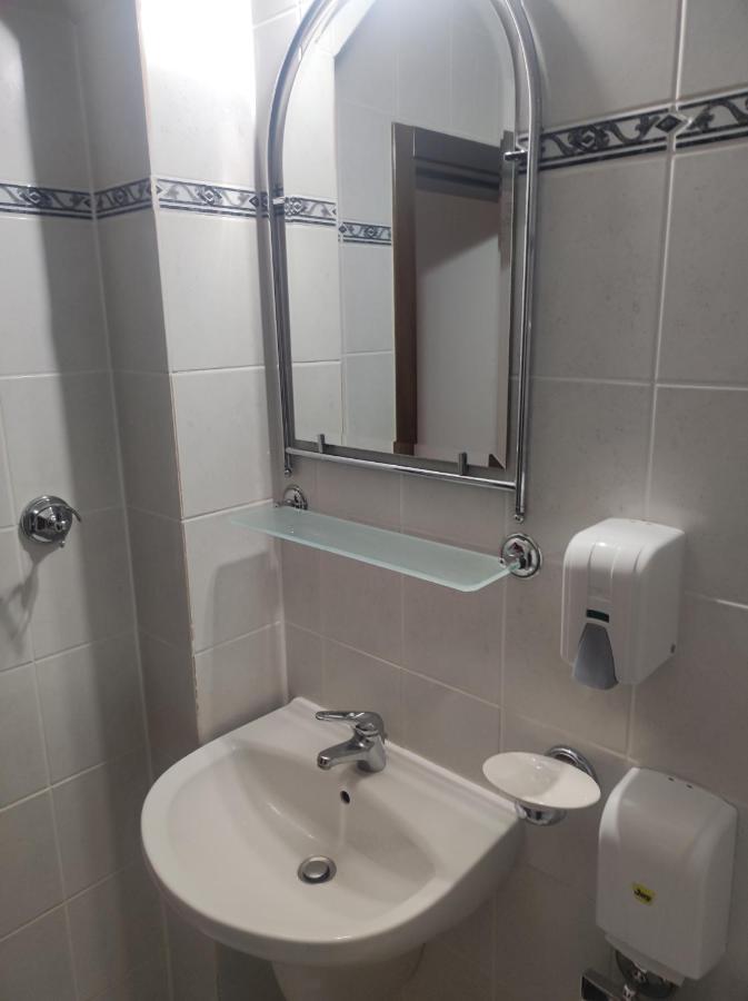 Кианти Otel Kŭrdzhali Dış mekan fotoğraf