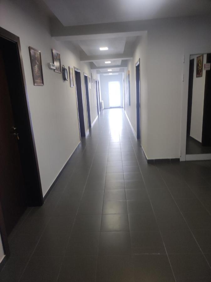 Кианти Otel Kŭrdzhali Dış mekan fotoğraf