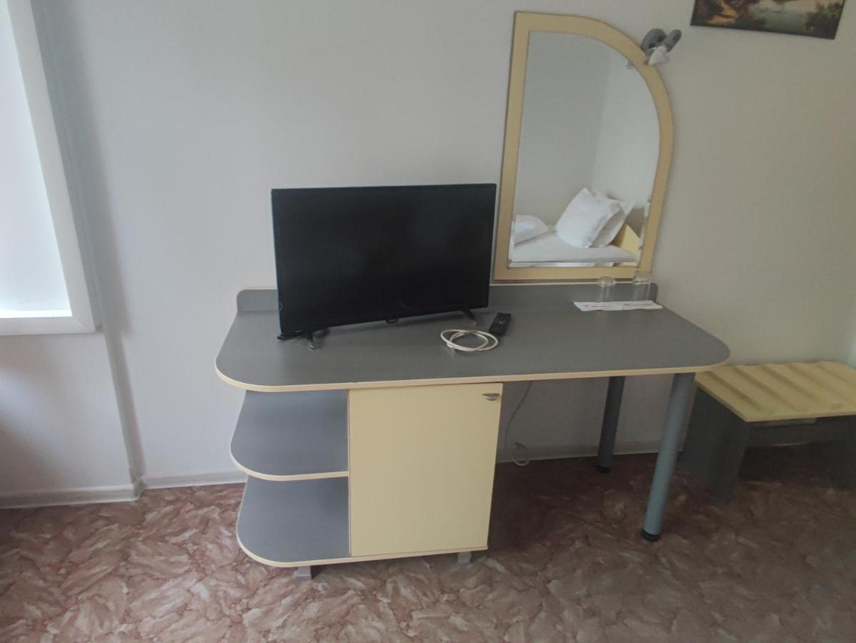 Кианти Otel Kŭrdzhali Dış mekan fotoğraf